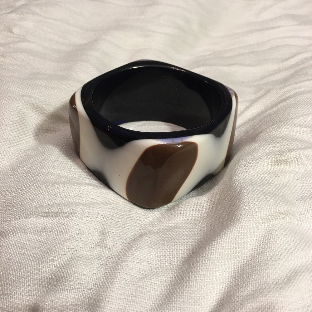 Chicos’s acrylic bracelet